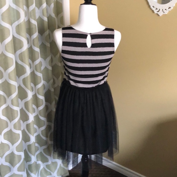 Hem & Thread Tulle Skirt Dress - Picture 5 of 16